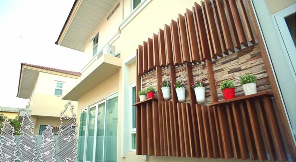 Artificial Wood shading installation